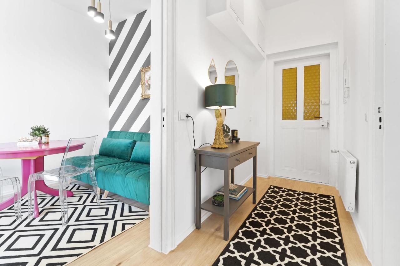 Apartments Direkt Am Staatstheater,Modern,Zentral,Ruhig,2 Zimmer,Netflix,Privatparkplatz Auf Dem Hof Κότμπους Εξωτερικό φωτογραφία